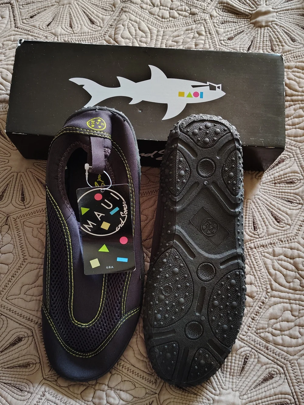 Maui and Sons slip water